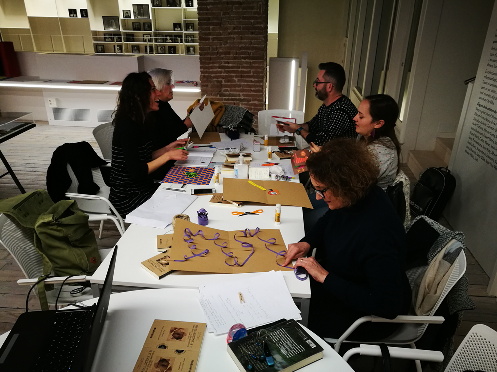 Càpsules indisciplinades. Apunts per la recerca i la creació contemporània.